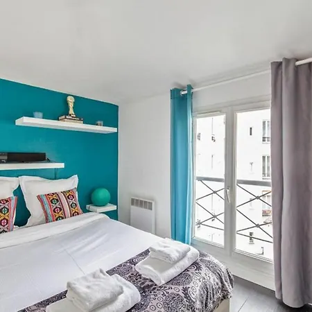 Charming And Colorful In Batignolles Apartament Paryż